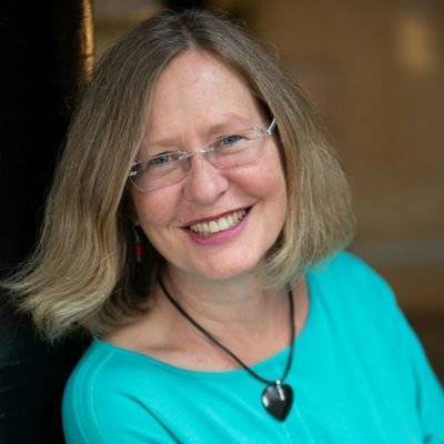 Online! EP4 with Robyn McTague, Taking charge of your Website